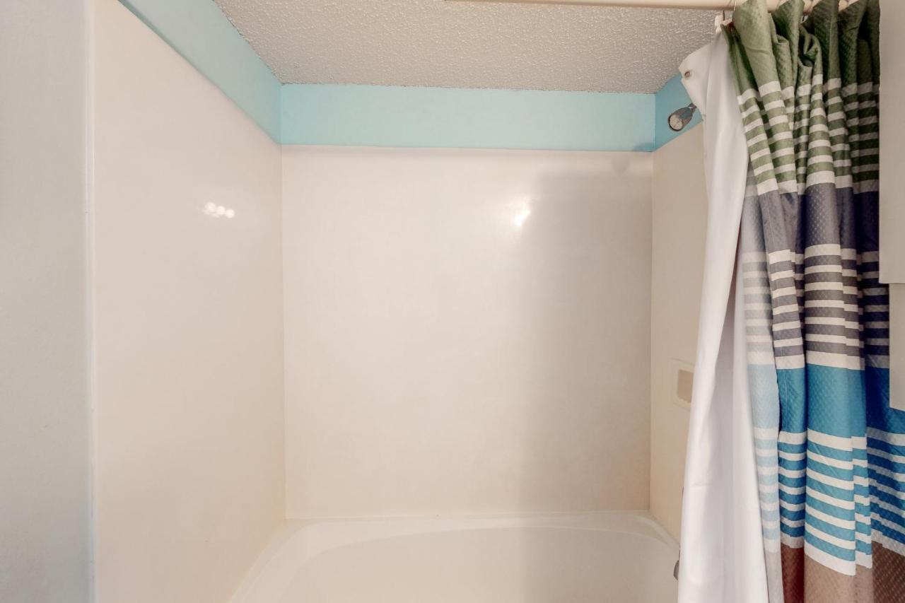Pelican Beach Resort Дестин Екстериор снимка