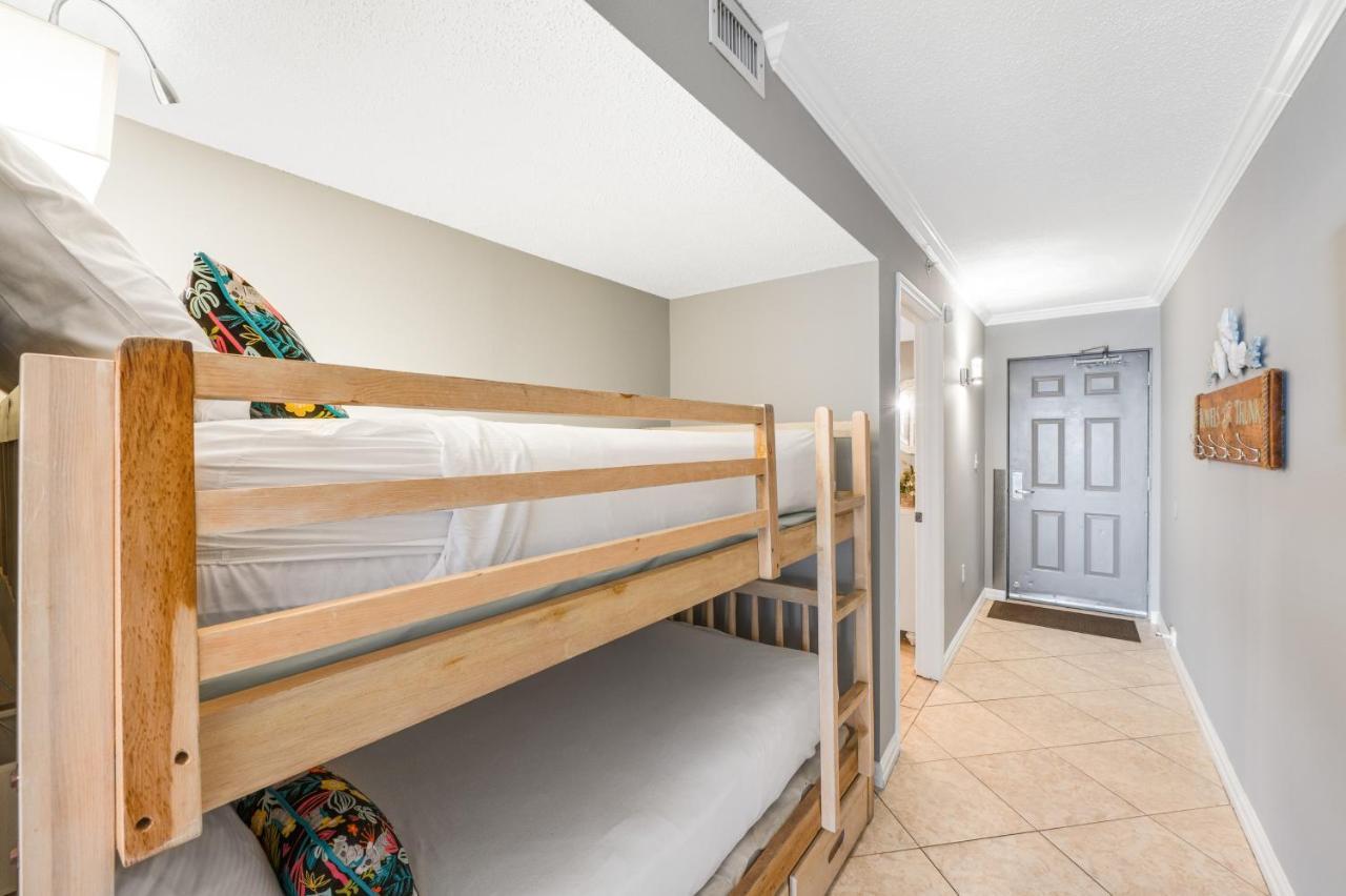 Pelican Beach Resort Дестин Екстериор снимка