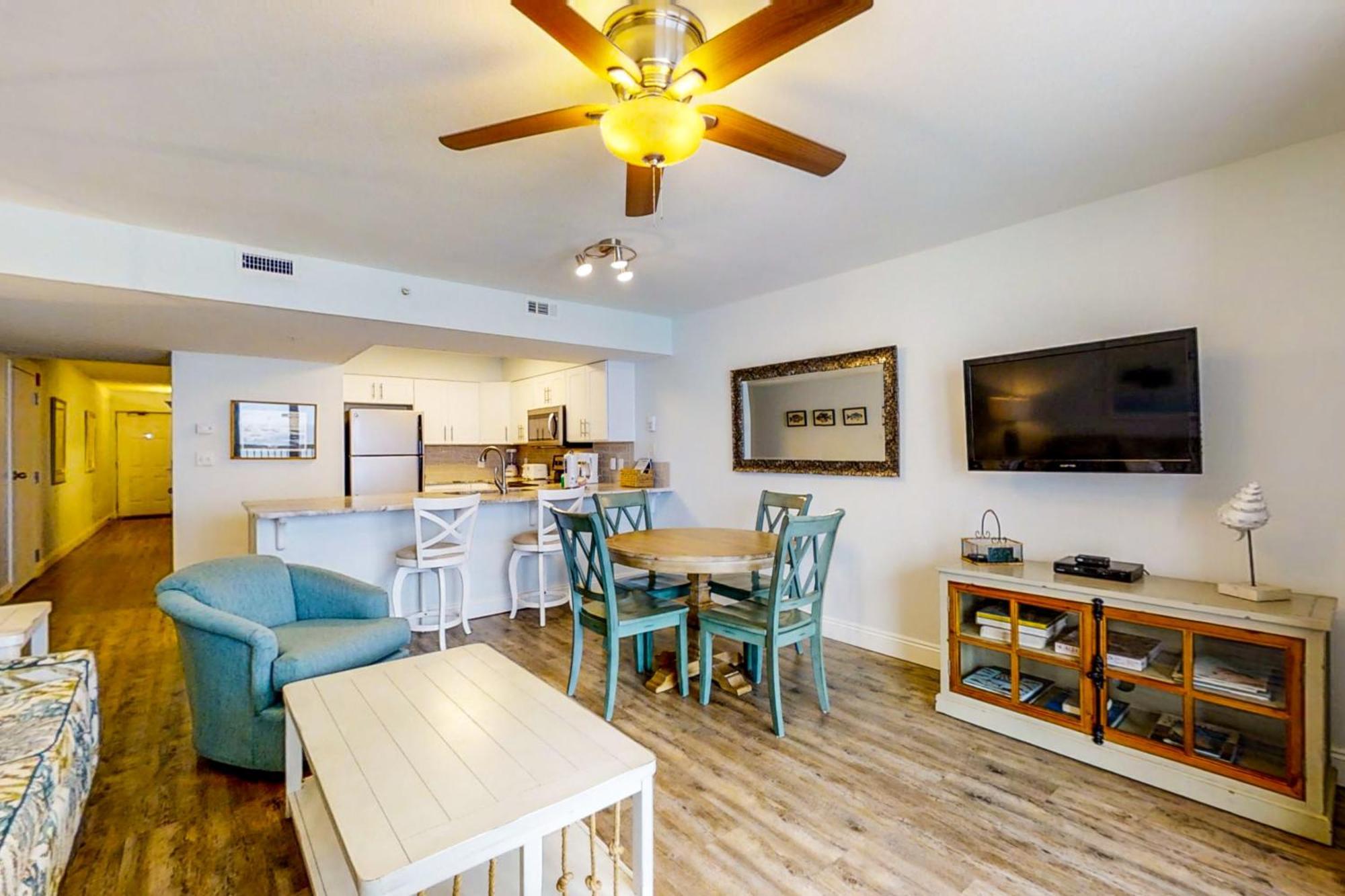 Pelican Beach Resort Дестин Стая снимка